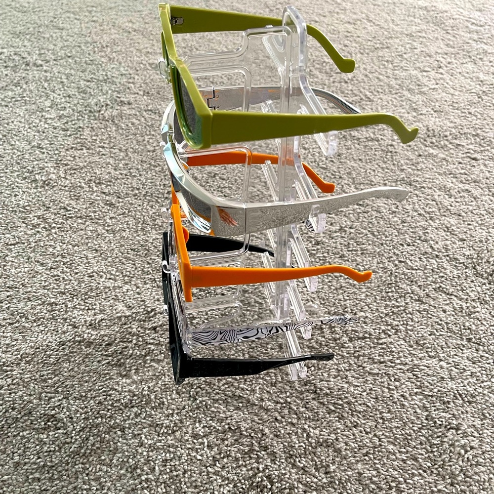 Sunglasses organizer